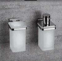 Basic Q\дозатор для жидкого мыла настенный, хром/стекло B9337